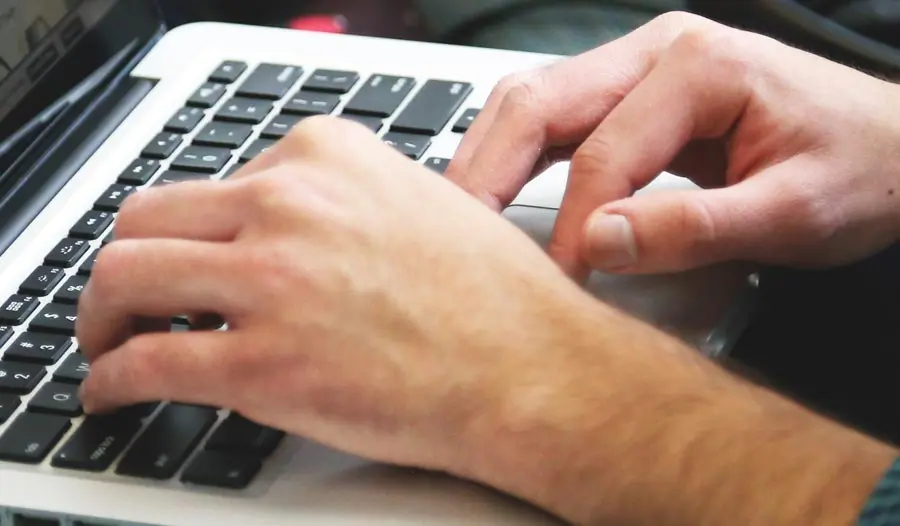 Treatment Option Comparison for Carpal Tunnel Syndrome